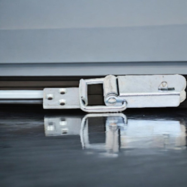 Замок для ящиков 131,4*37 мм / Надежный и долговечный